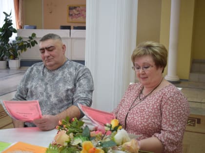 Юбиляры Ягины. «Мы смогли вырастить наше дерево и сохранить его цветущим».