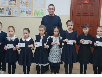 Торжественное вручение золотых знаков отличия первоклассникам Яльчикской СОШ