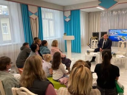 Глава администрации Чебоксар Денис Спирин: проблема нехватки мест для первоклассников в школе №65 решена