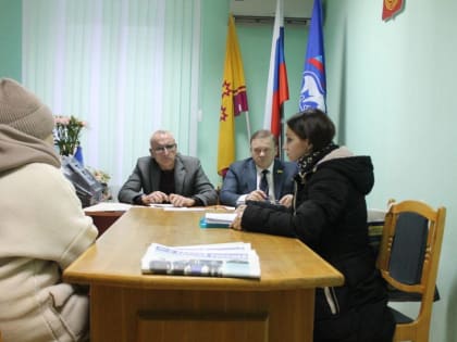 Виктор Горбунов и Сергей Мельников встретились с шумерлинцами в Общественной приемной