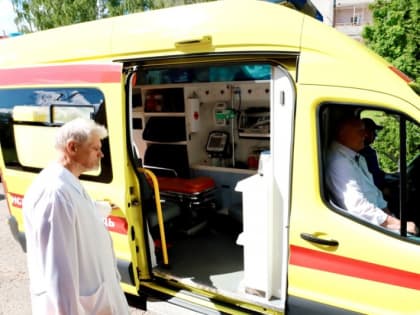 За 6 месяцев врачи Чувашии осуществили более 1600 выездов на реанимобилях