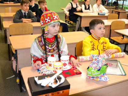 Завершился школьный тур городской научно-практической конференции «Открытия юных - 2023»