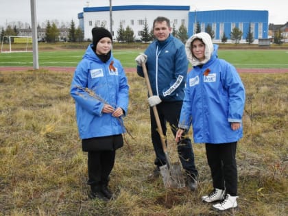 В Козловке высадили 200 деревьев для улучшения экологии города