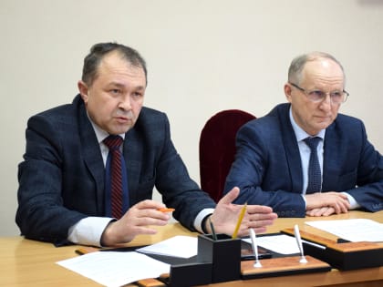 Содержание автомобильных дорог под контролем депутатов