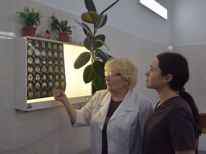 За 2 года в неврологическом отделении №1 Республиканской клинической больницы прошли практику 15 будущих врачей-неврологов
