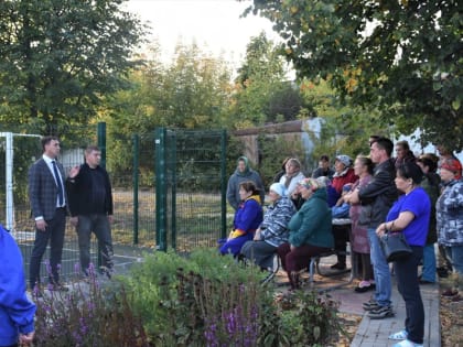 Глава Аликовского округа провел встречу с жителями ул. Советская в с. Аликово