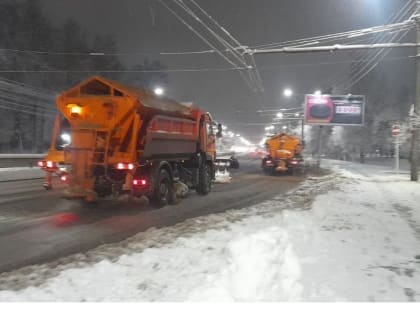Зимние работы по уборке снега в Чебоксарах