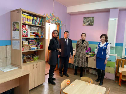 Министр труда и социальной защиты Чувашской Республики А. Г. Елизарова с рабочим визитом в Чувашско-Сорминской школе