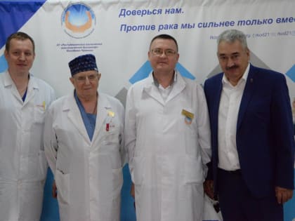 Поздравление Леонида Черкесова с Днем медицинского работника