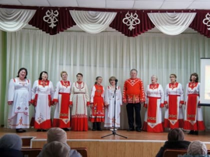 Праздничный концерт «О чём поют 8 марта?» прошел в Шумерлинском сельском доме культуры