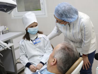 Стоматологи исполнили новогоднее пожелание юной жительницы Новочебоксарска