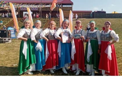 Ансамбль  Сударушки» на Тихвинской ярмарке в г. Цивильск