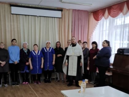 Священник посетил дошкольное отделение Новочебоксарской общеобразовательной школы №11