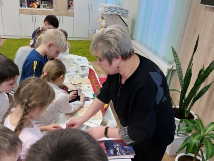 Работниками МБУ «Архив города Шумерля» оформлена выставка  «Не  гаснет памяти свеча»