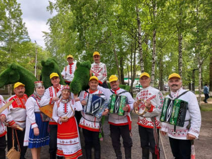 Ансамбль «Санар» стал участником III Межрегионального фестиваля национальных культур «Гармоничная Россия»