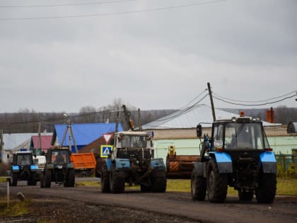 Осмотр готовности дорожной техники к содержанию автомобильных дорог в зимний период.