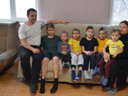 В многодетной семье проживающей в городе Шумерля родился одиннадцатый ребенок