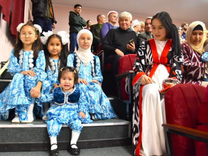 Cостоялся фестиваль национальных культур «В семье единой «Вместе-Пӗрле!»