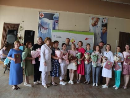 Поздравление главы города Новочебоксарска Максима Семенова с Днём медицинского работника