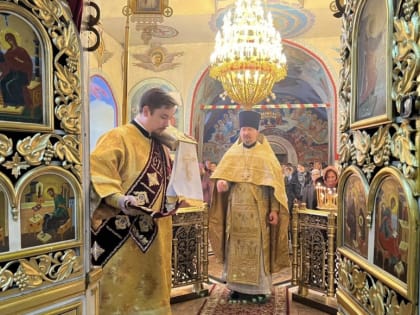 В Чебоксарах храме Воскресения Христова отметили престольный праздник