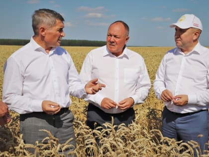 Сегодня Яльчикский муниципальный округ с рабочим визитом посетил руководитель региона Олег Николаев