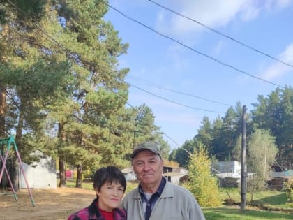 Отдел образования администрации поздравил ветеранов с праздником