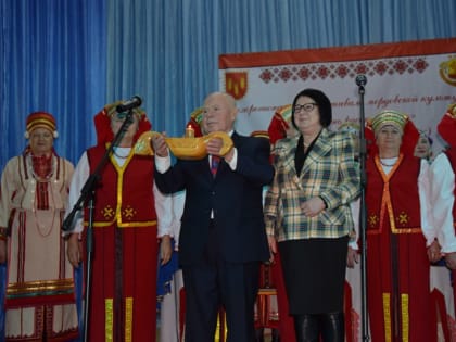 В Алатырском округе впервые прошёл Межрегиональный фестиваль мордовской культуры «Живи, эрзянская народная душа!»