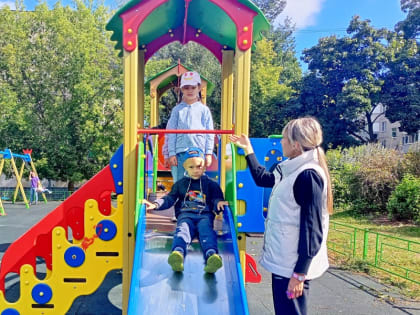 Обеспечение безопасности детей на детских игровых площадках