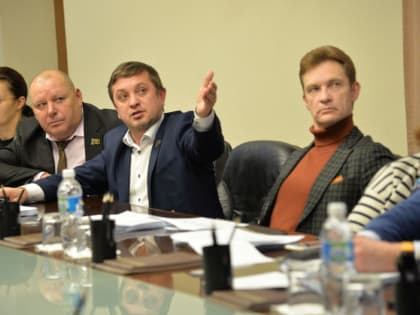 Сергей Муравьев добрался до остановок общественного транспорта