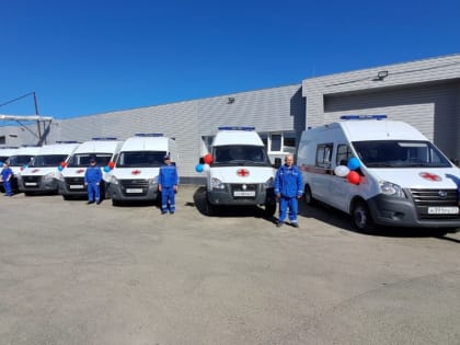 9 новых автомобилей скорой помощи поступило на вооружение медиков Чувашии