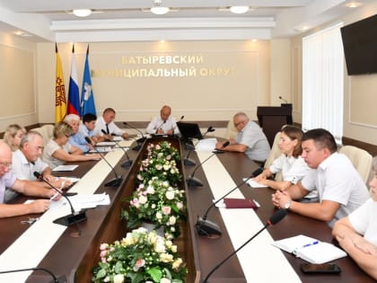 Глава Батыревского  муниципального округа   Рудольф Селиванов провел еженедельное совещание