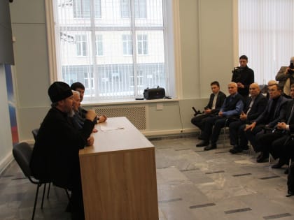 Активисты партии СПРАВЕДЛИВАЯ РОССИЯ-ПАТРИОТЫ-ЗА ПРАВДУ одними из первых в Чувашии поставили свои подписи в поддержку Владимира Путина