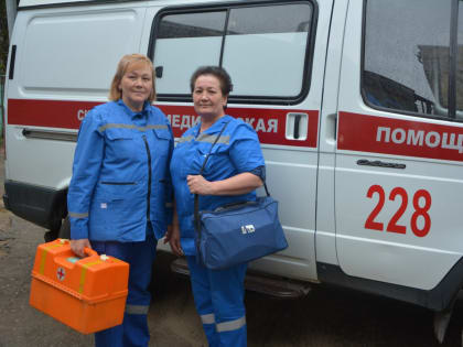 Газета "Таван Ен": Для них помощь человеку – большая радость"