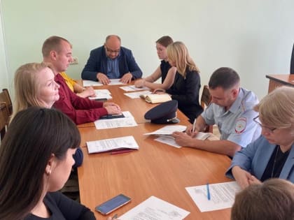 В администрации города Канаш состоялось заседание антинаркотической комиссии