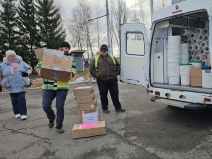 Две машины с гуманитарной помощью отправились в зону СВО из Чувашии