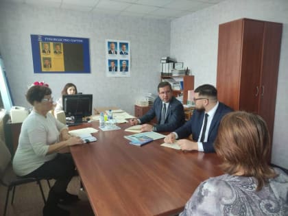 Николай Владимиров провел прием граждан в Ядрине