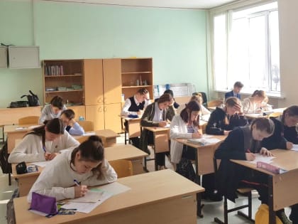 Первая сельская межрайонная олимпиада по математике и физике прошла в Красночетайском округе