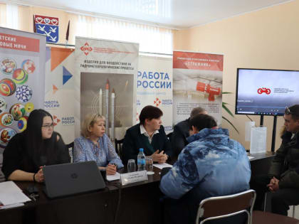 «Моя карьера с Единой Россией»: в Чебоксарах прошла ярмарка вакансий