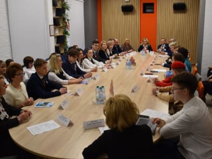 В Шумерле дали старт 2023 тематическому Году в России и Чувашии, посвященных тем, кто учит и воспитывает