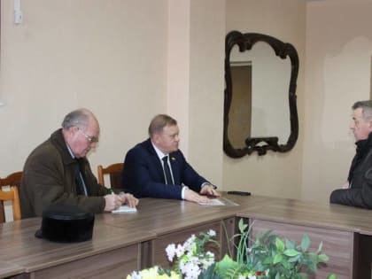 Виктор Горбунов провел встречи в Единый информационный день в Порецком округе