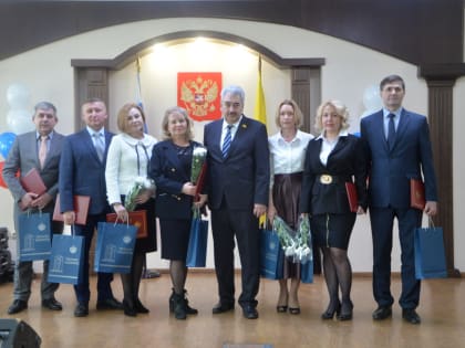 Леонид Черкесов поздравил Верховный Суд Чувашской Республики с вековым юбилеем