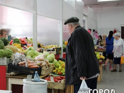 Это вреднейшая ягода: а мы едим ее покупаем как деликатес, еще и детей угощаем