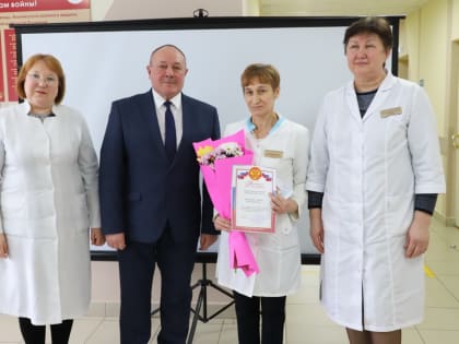 В обсуждении итогов работы Яльчикской ЦРБ за 2023 год принял участие глава муниципального округа Леонард Левый