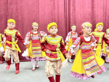 В Доме дружбы народов состоялся гала-концерт республиканского фестиваля творчества