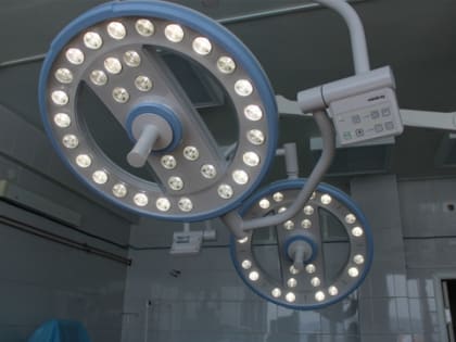 В Городской клинический центр поступил новый хирургический светильник