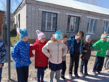 Кирская сельская библиотека организовала встречу под открытым небом «Здоровым всё здорово!»