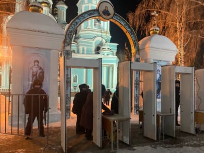 В Чувашии полицейские обеспечили общественный порядок во время празднования Рождества Христова