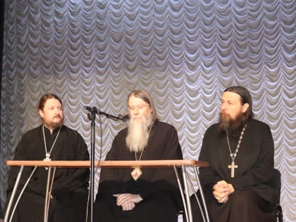 Состоялся диалог между церковью и молодежью города