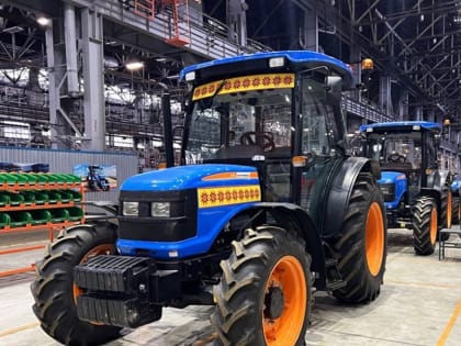 На «Волжском комбайновом заводе» выпущена первая опытная партия тракторов