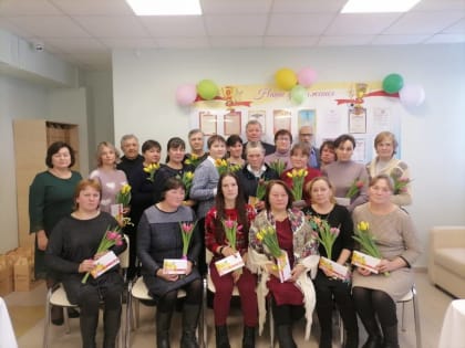 Депутат Николай Малов поздравил с наступающим праздником близких бойцов СВО из Ядринского округа